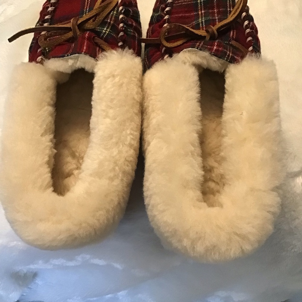 L.L.Bean Wicked Good Moccasin Slippers. Red Plaid, Shearling Lined Women’s Sz 7. - Picture 5 of 11
